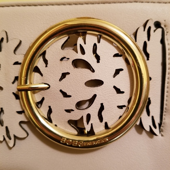 ๐ BNWT BCBG Clare Satchel - Picture 2 of 7